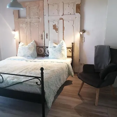 Lägenhet Schoenes In Zierzow Mit Grill, Terrasse Und Garten *