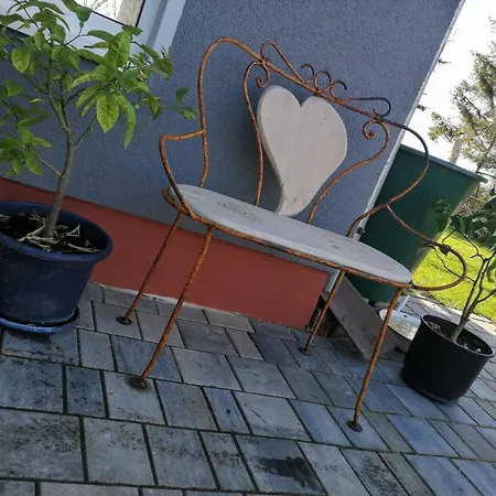 Lägenhet Schoenes In Zierzow Mit Grill, Terrasse Und Garten